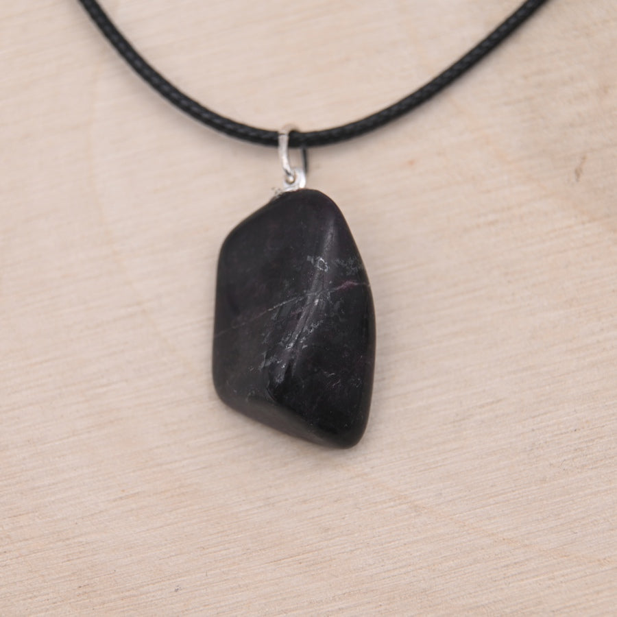 Pendentif Sugilite "Transformation"