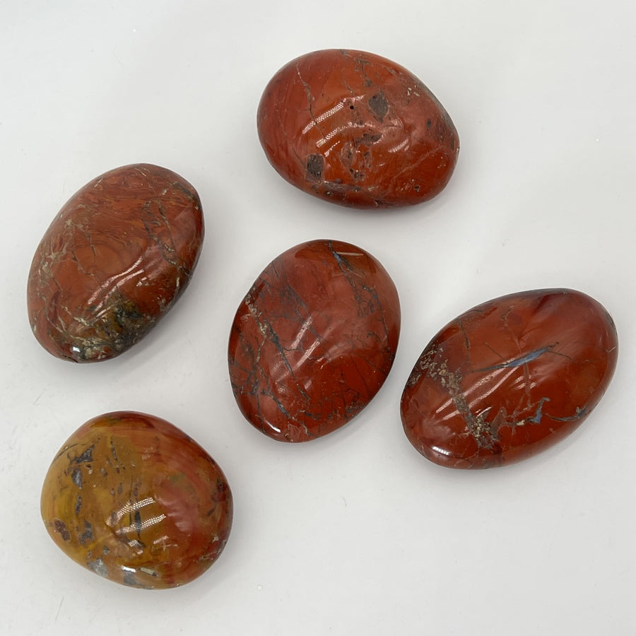 Galet "Vitalité" en Jaspe Rouge