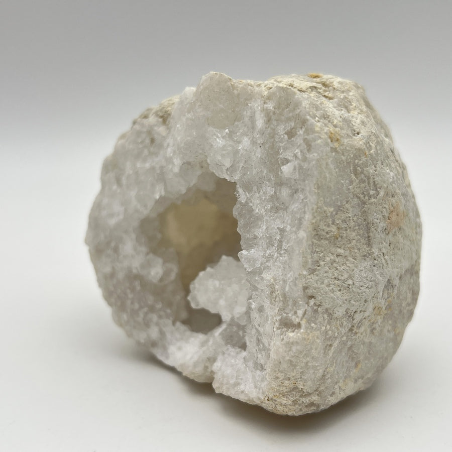 Géode de Quartz - Taille M - 552g - GQM917 - AAA+
