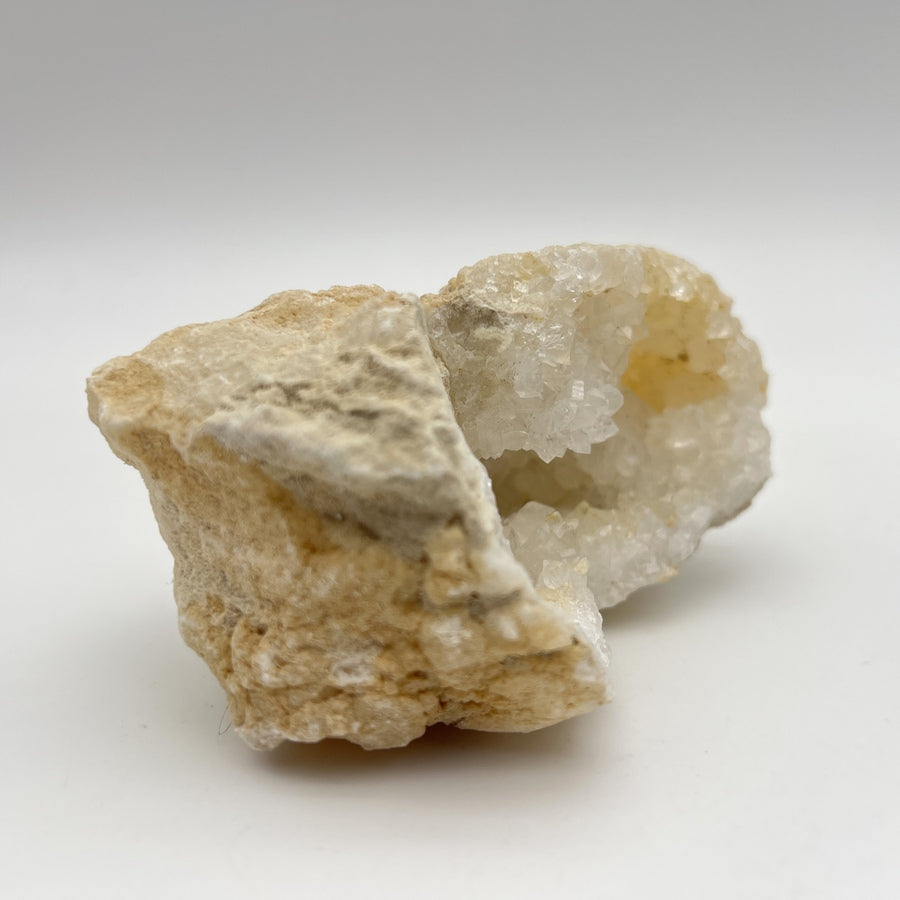 Géode de Quartz - Taille M - 301g - GQM921 - AAA+