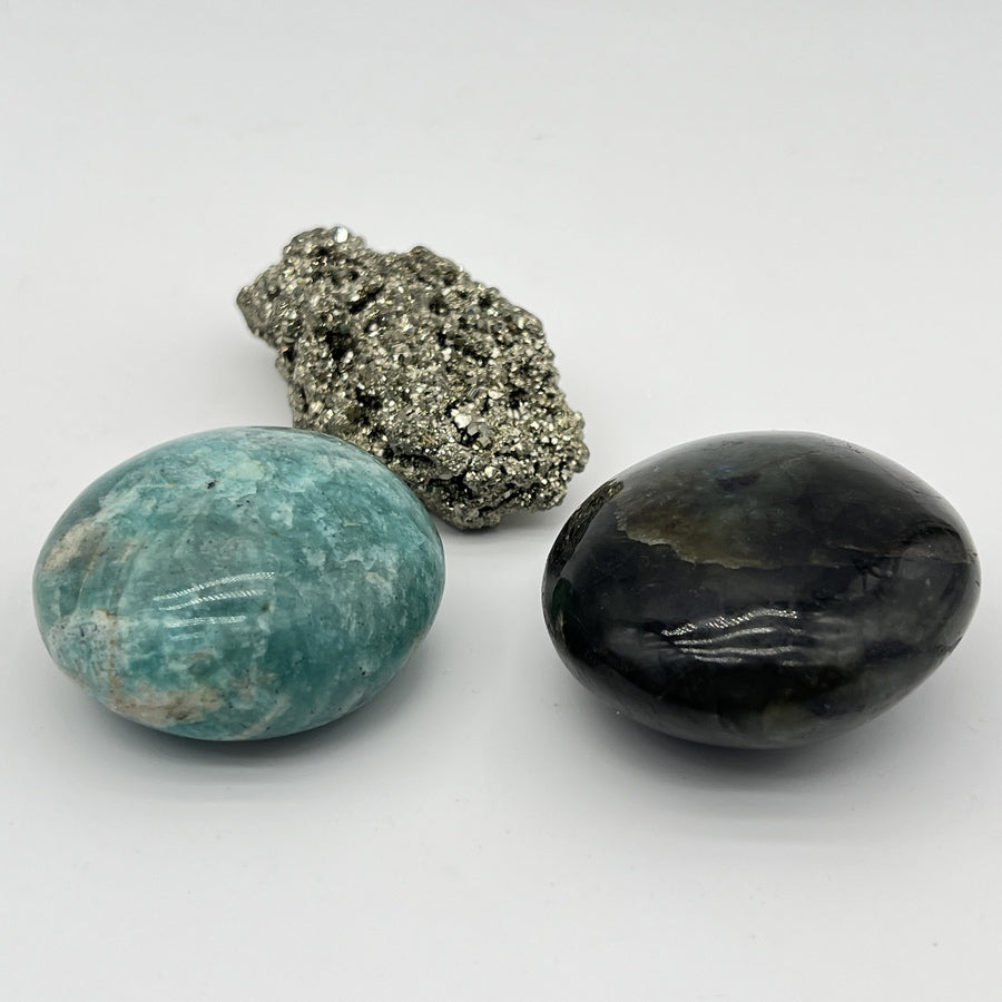 Lot de Minéraux - Galet Amazonite + Galet Labradorite + Pyrite Brute - LOT5
