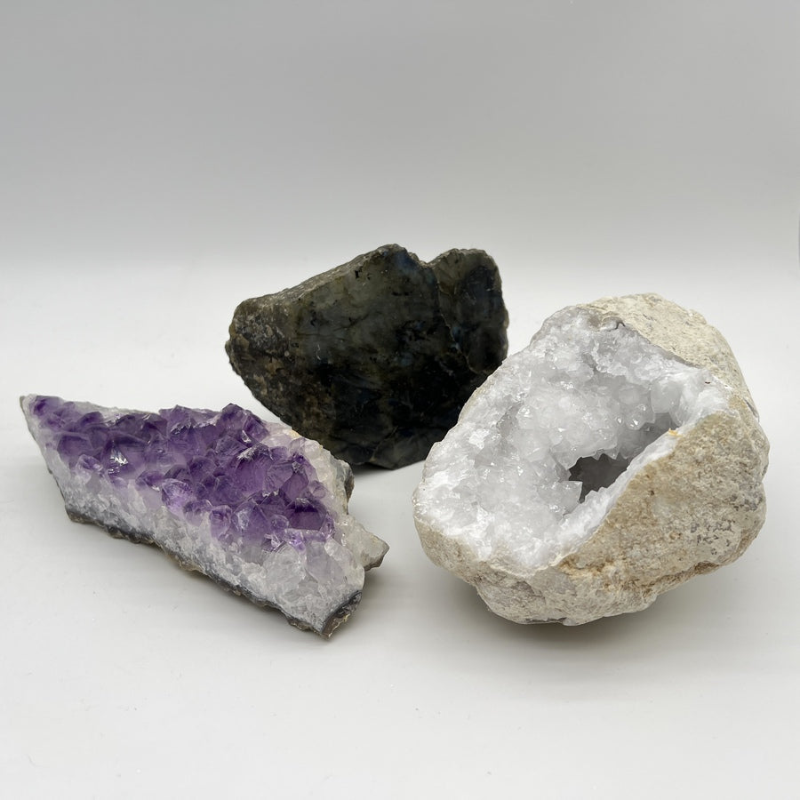Lot de Minéraux - Géode d'Améthyste + Géode de Quartz + Labradorite Brute - LOT9