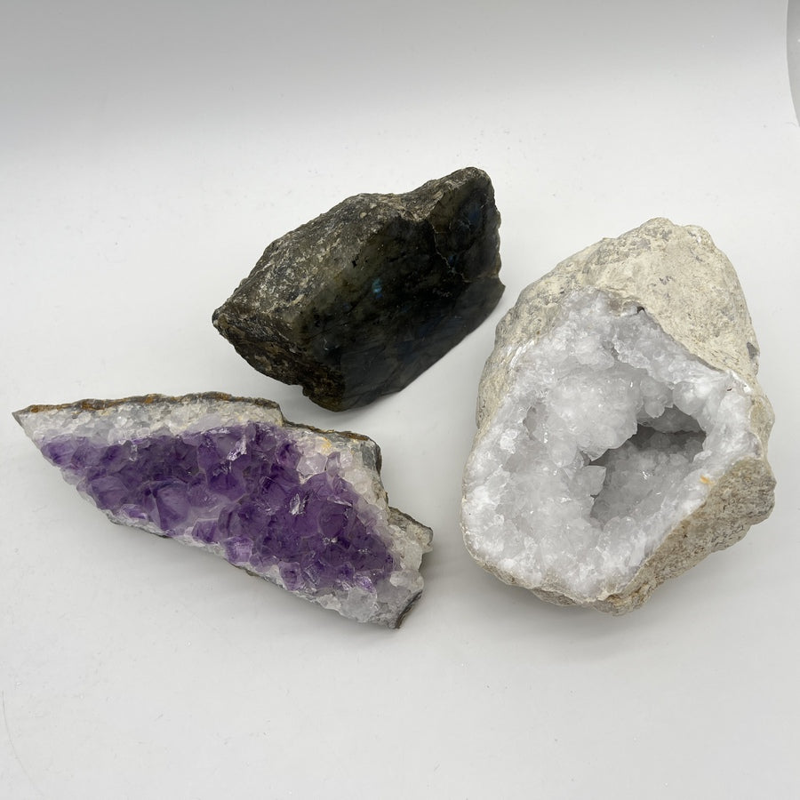 Lot de Minéraux - Géode d'Améthyste + Géode de Quartz + Labradorite Brute - LOT9