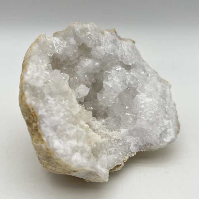 Géode de Quartz - Taille S - 328g - GQS393 - AAA+