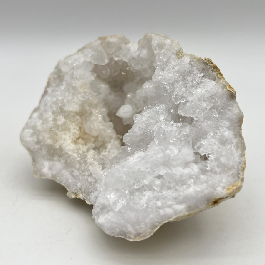 Géode de Quartz - Taille S - 328g - GQS393 - AAA+