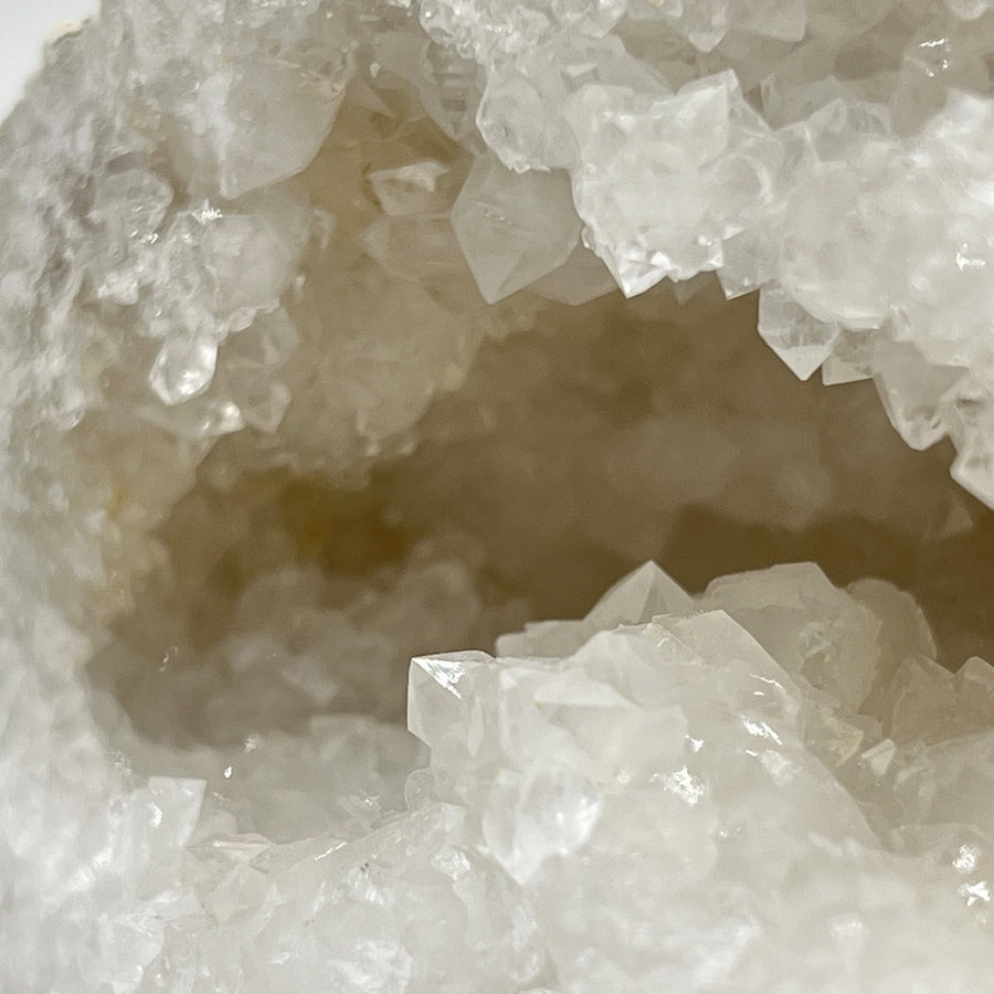 Géode de Quartz - Taille S - 510g - GQS395 - AAA+