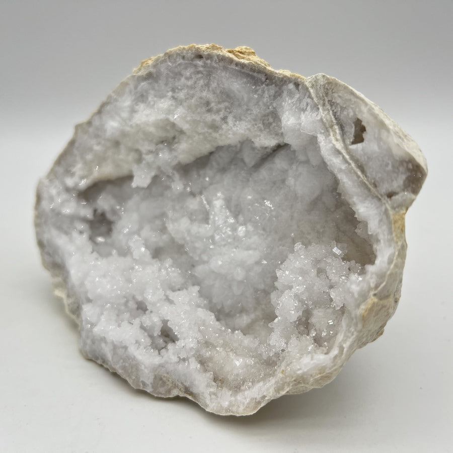 Géode de Quartz - Taille S - 323g - GQS403 - AAA+