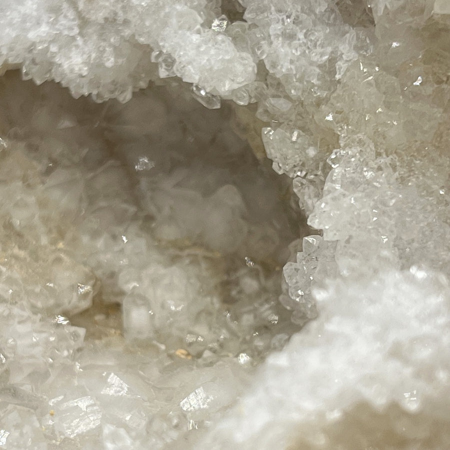 Géode de Quartz - Taille S - 362g - GQS406 - AAA+