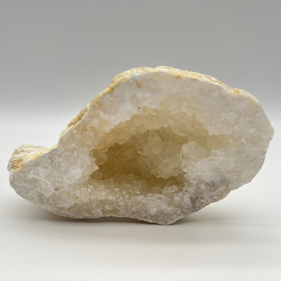 Géode de Quartz - Taille M - 587g - GQM903 - AAA+