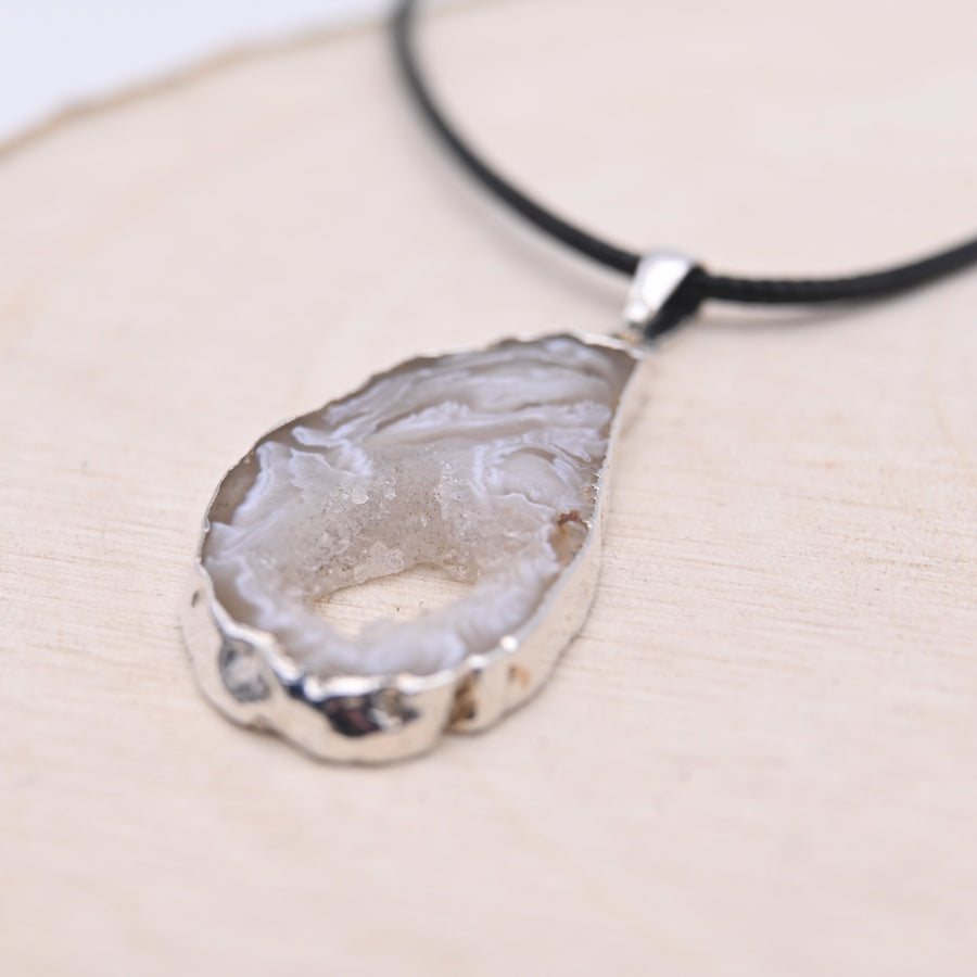 Pendentif Agate Druzy "Équilibre"