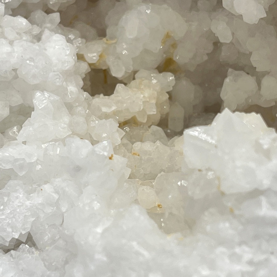 Géode de Quartz - Taille L - 2,59kg - GQXL432 - AAA+