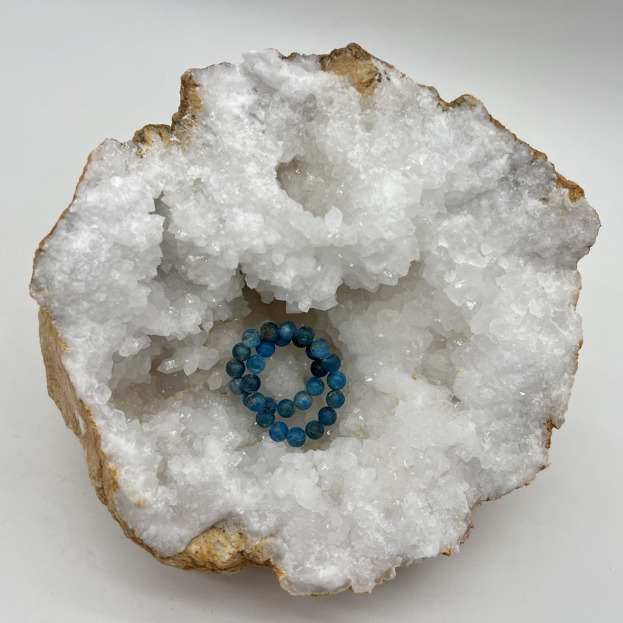 Géode de Quartz - Taille L - 1,97kg - GQXL433 - AAA+