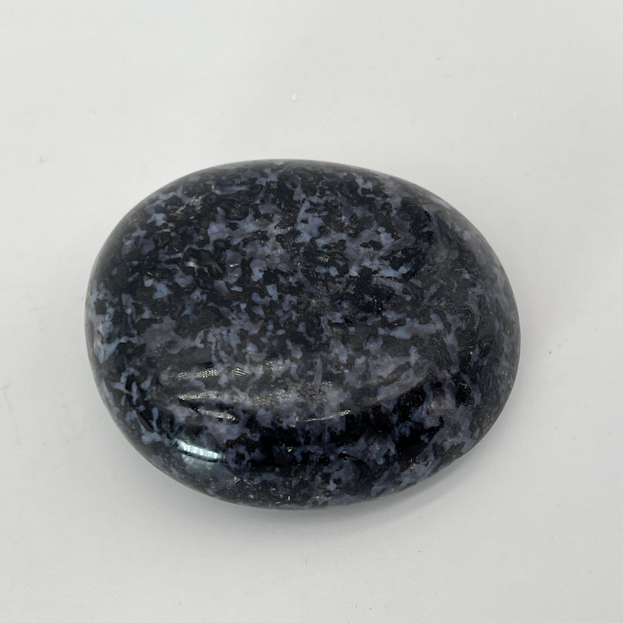 Galet "Transformation" en Gabbro