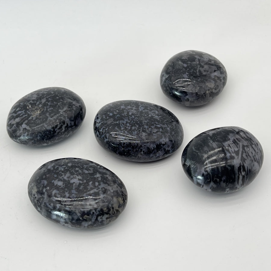 Galet "Transformation" en Gabbro