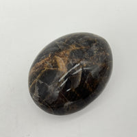 Galet "Lucidité" en Pierre de Lune Noire
