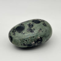 Galet "Calme Intérieur" en Jaspe Kambaba