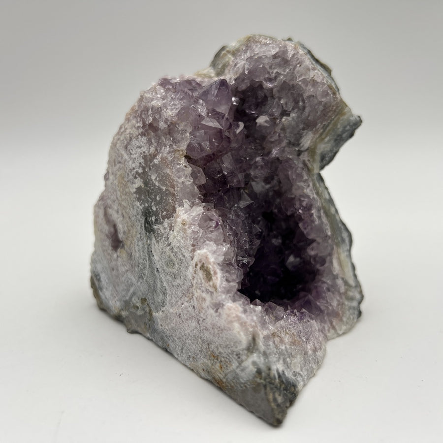Géode d'Améthyste - Taille M - 570g - GAM1027 - AAA+
