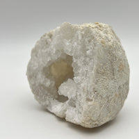 Géode de Quartz - Taille M - 552g - GQM917 - AAA+