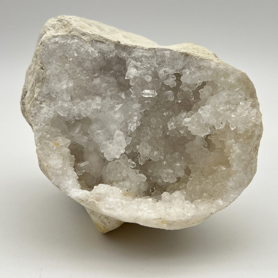 Géode de Quartz - Taille M - 587g - GQM918 - AAA+