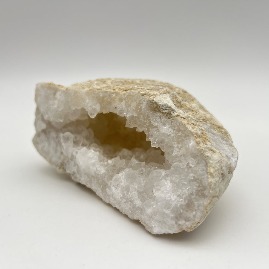 Géode de Quartz - Taille M - 418g - GQM919 - AAA+