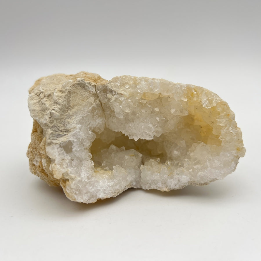Géode de Quartz - Taille M - 301g - GQM921 - AAA+