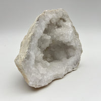 Géode de Quartz - Taille M - 427g - GQM922 - AAA+