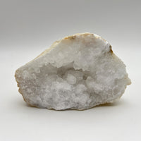 Géode de Quartz - Taille M - 603g - GQM923 - AAA+