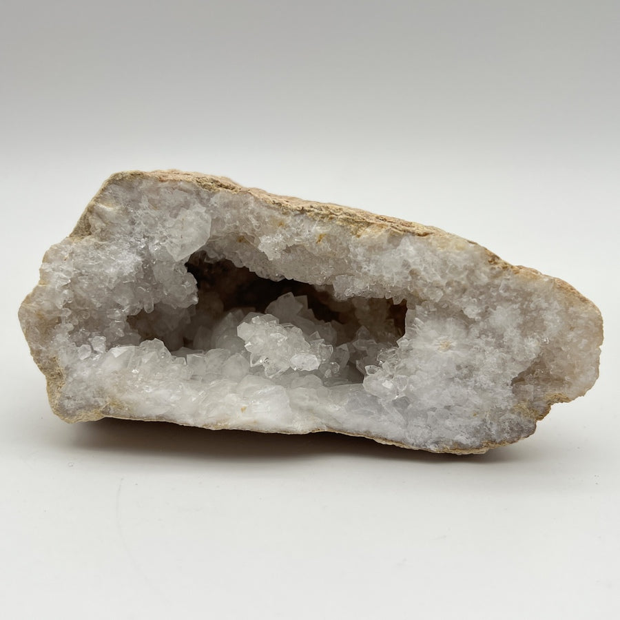 Géode de Quartz - Taille M - 428g - GQM926 - AAA+
