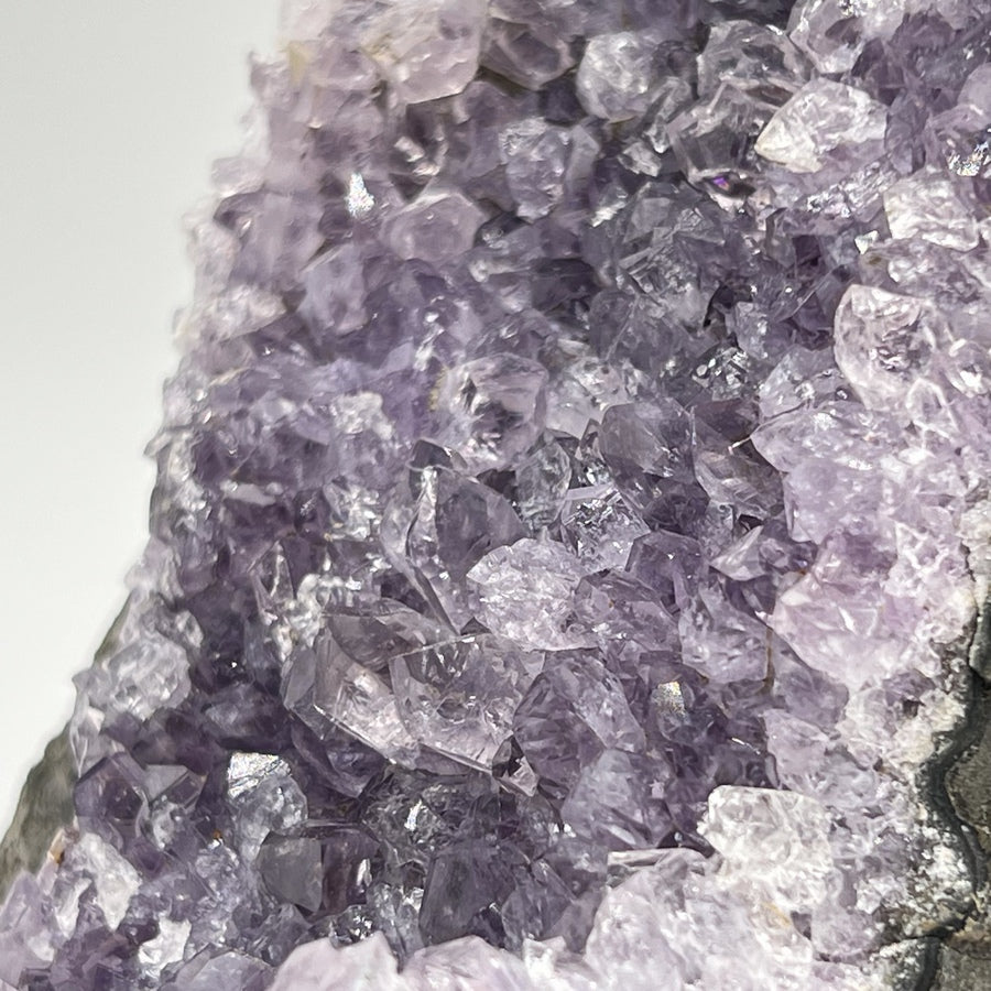 Géode d'Améthyste - Taille M - 940g - GAM1002 - AAA+