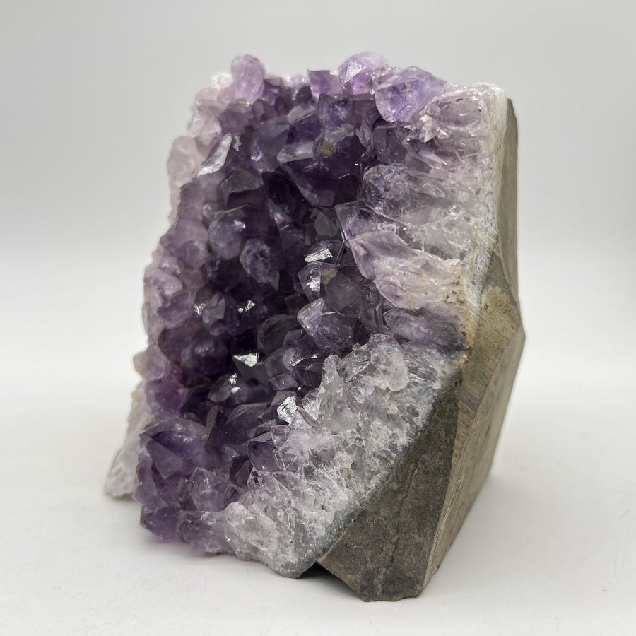 Géode d'Améthyste - Taille L - 1,35kg - GAL884 - AAA+
