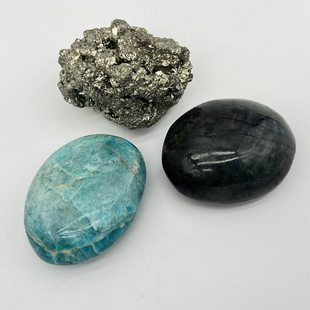 Lot de Minéraux - Galet Amazonite + Galet Labradorite + Pyrite Brute - LOT1