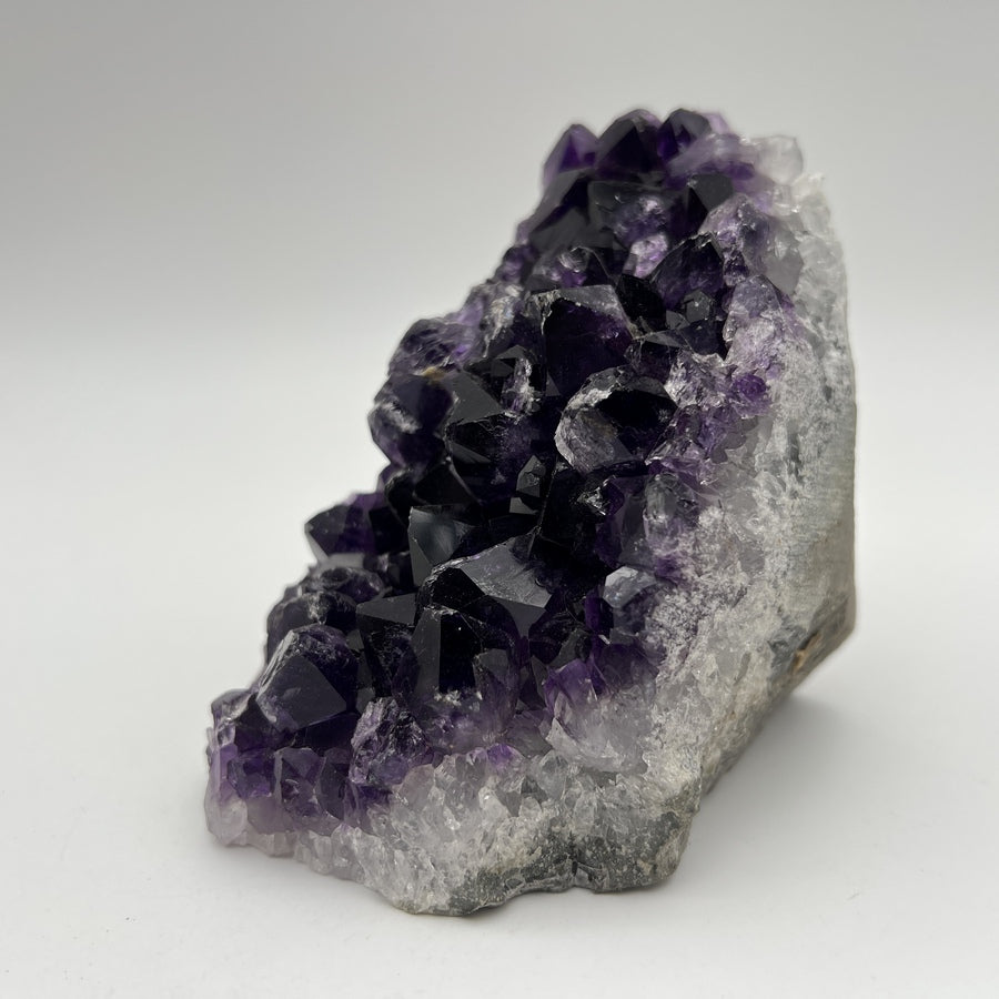 Géode d'Améthyste - Taille M - 843g - GAM1010 - AAA+