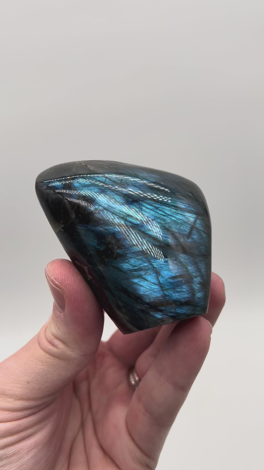 Bloc de Labradorite - BLP1702 - 236g - AAA+