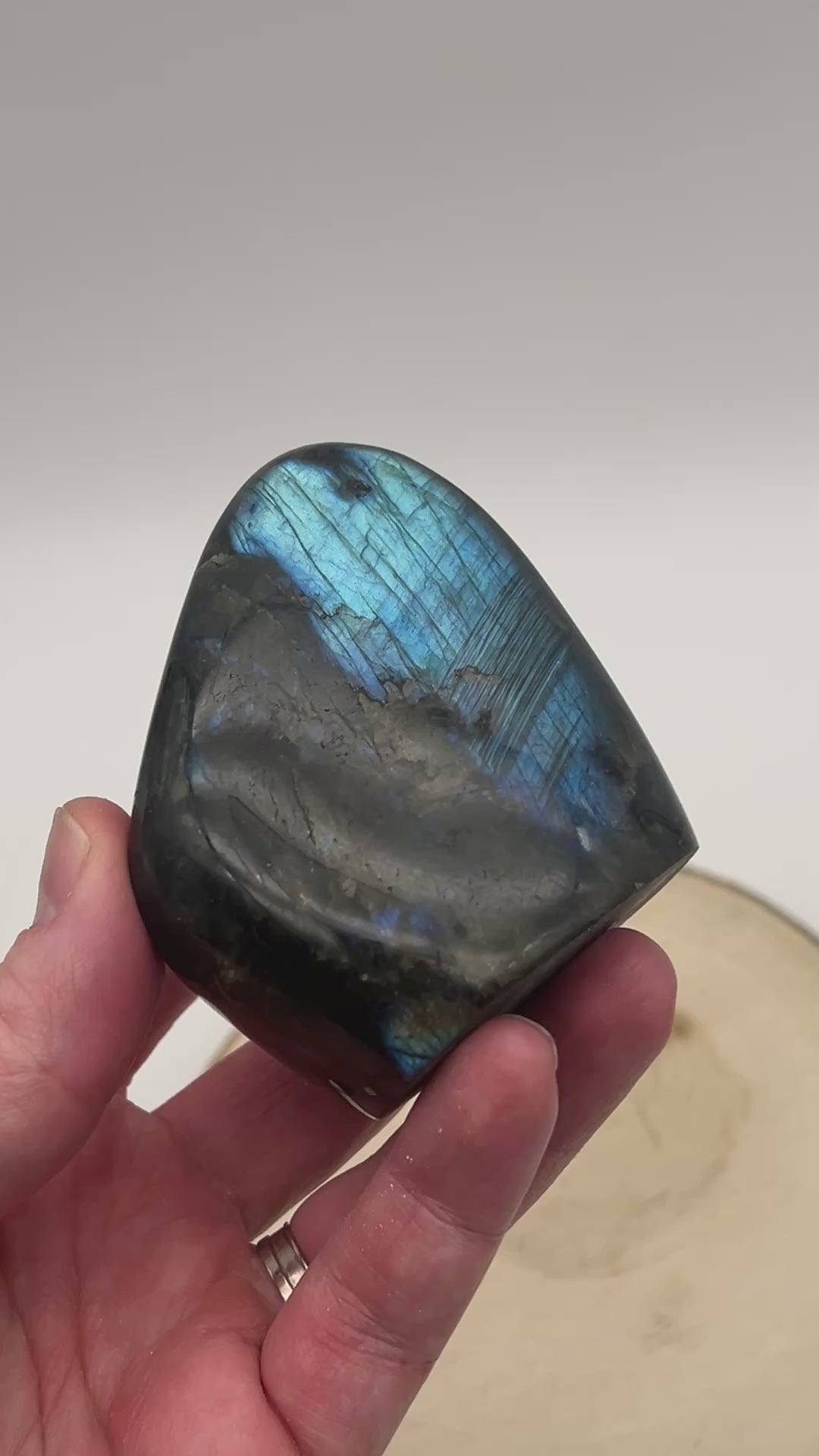 Bloc de Labradorite - BLP1726 - 323g - AAA+