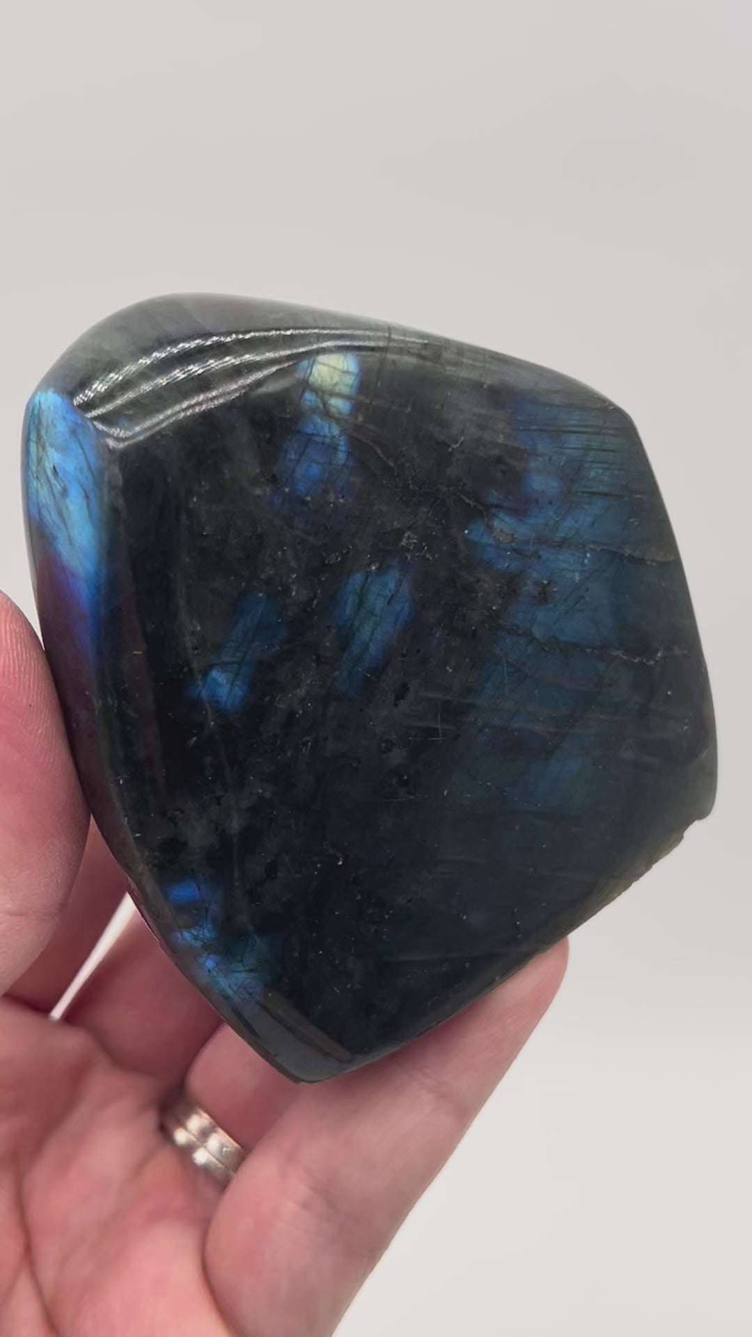 Bloc de Labradorite - BLP1715 - 390g - AAA+